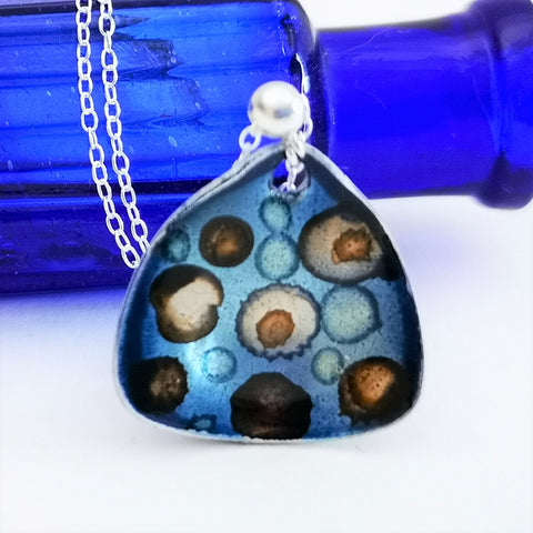 Indicate - Inky Cupped pendant
